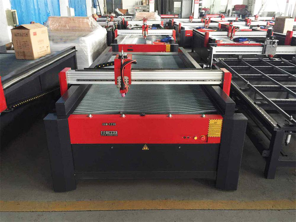 專做廣告字等離子切割機(jī).jpg 專做廣告字等離子切割機(jī).jpg